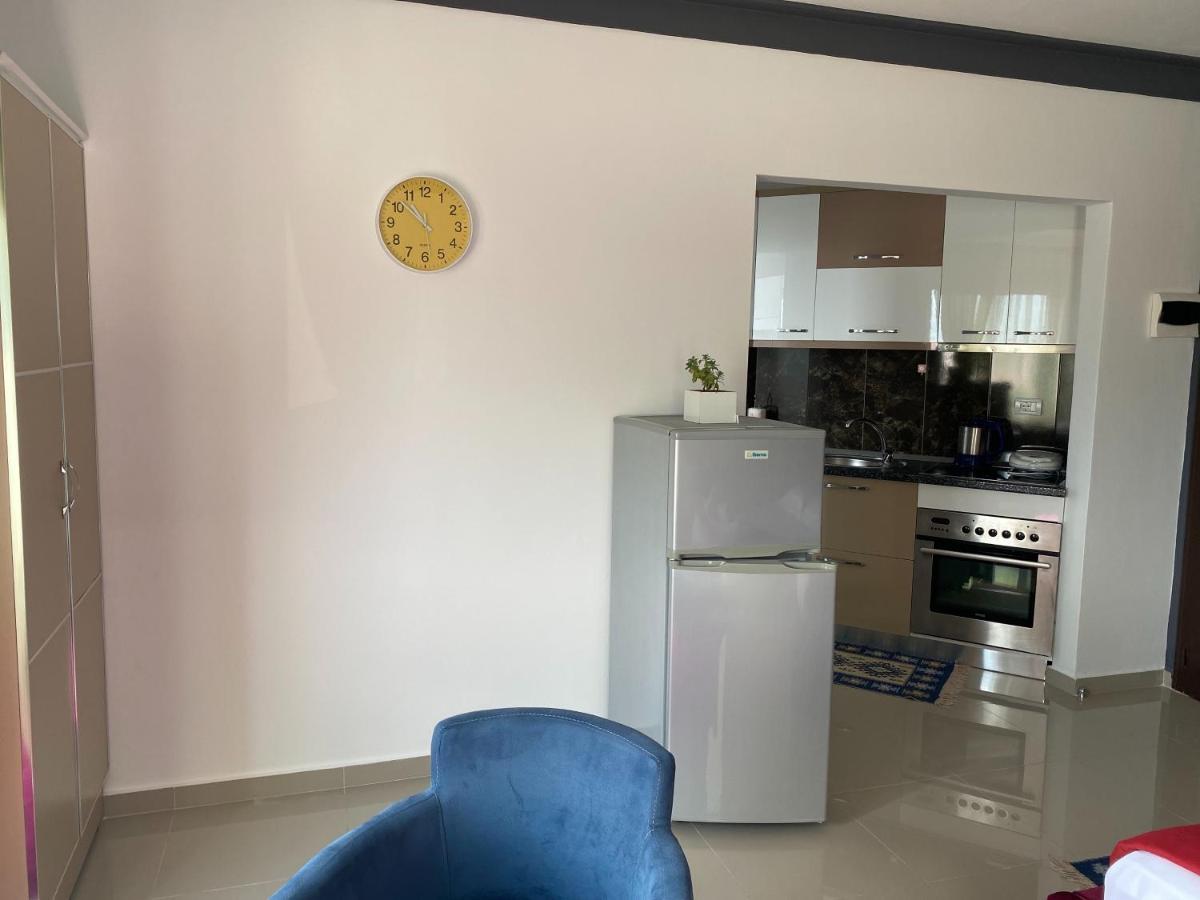 Guest'S Apartament โปกราเดซ ภายนอก รูปภาพ