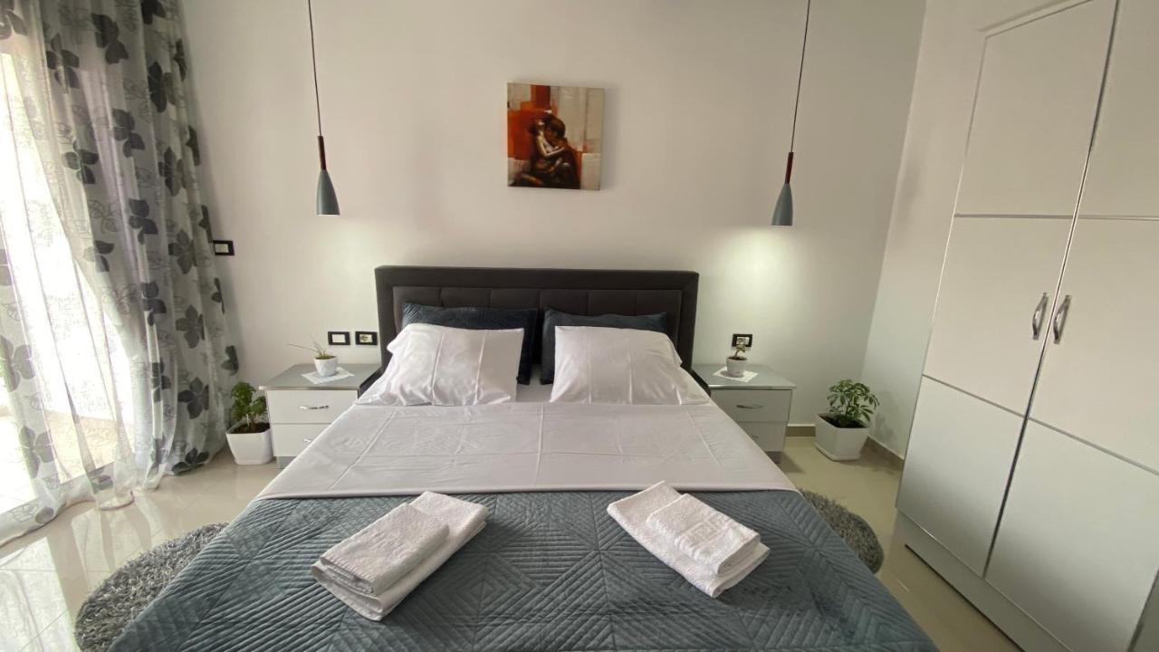 Guest'S Apartament โปกราเดซ ภายนอก รูปภาพ