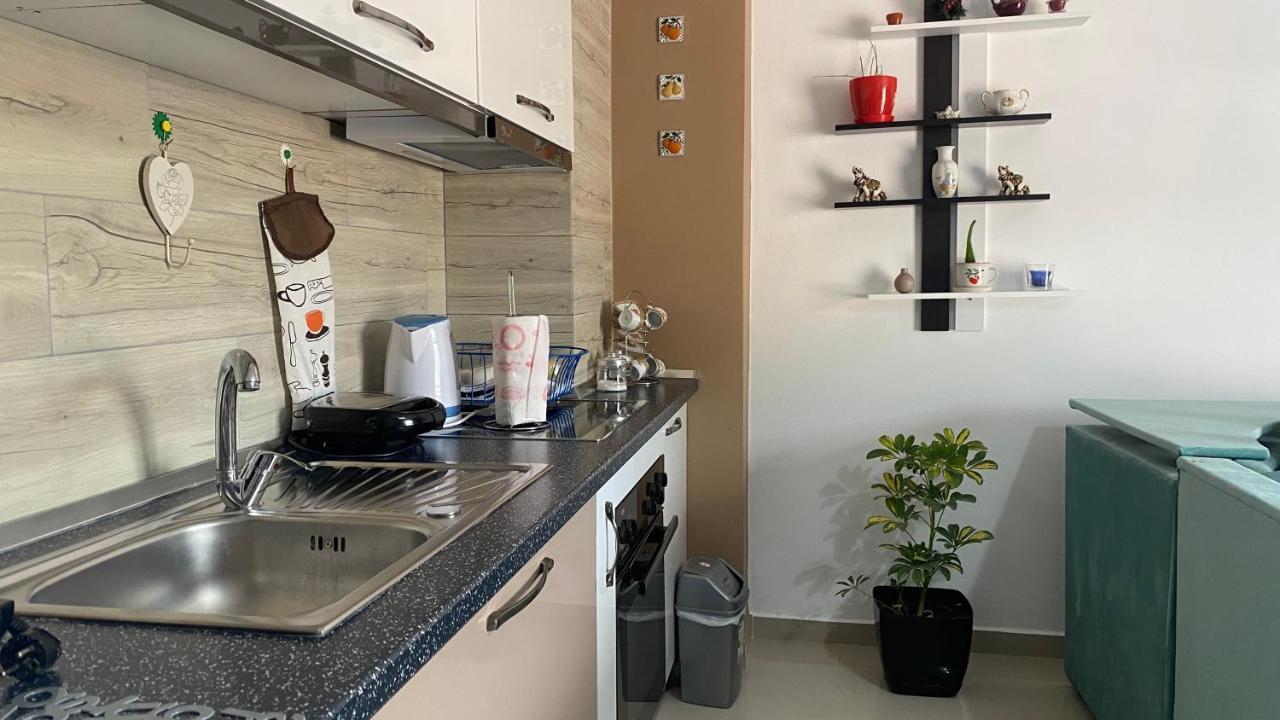Guest'S Apartament โปกราเดซ ภายนอก รูปภาพ