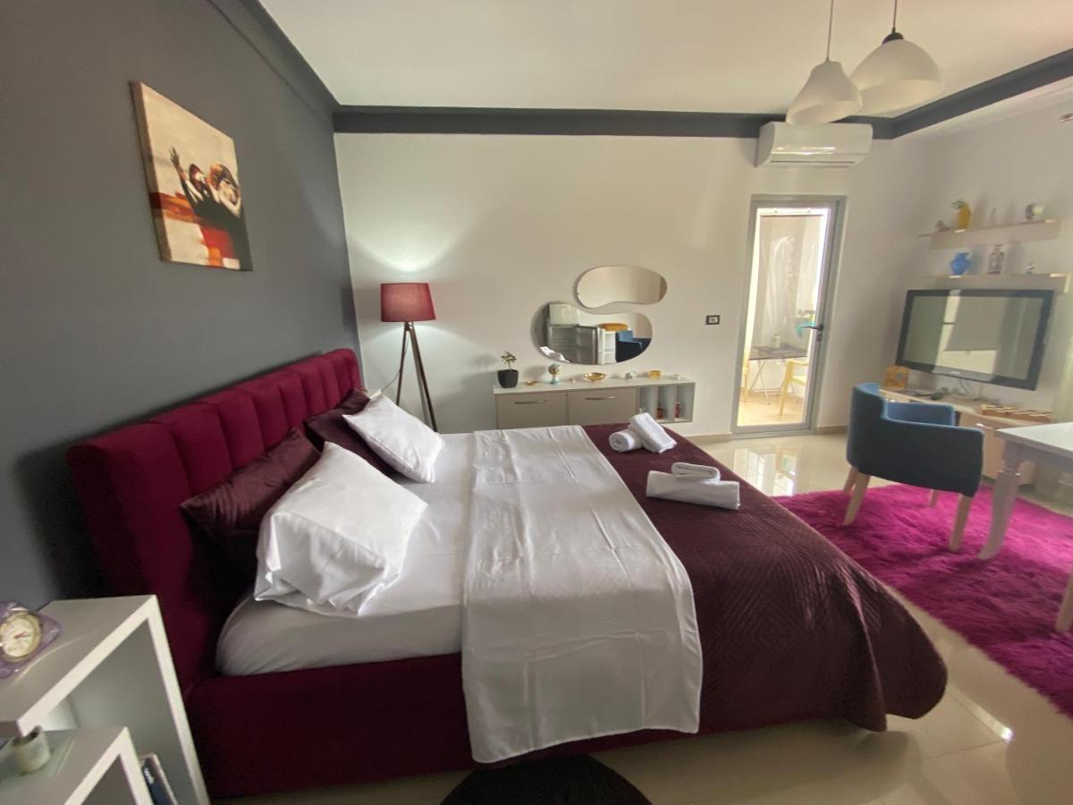 Guest'S Apartament โปกราเดซ ภายนอก รูปภาพ