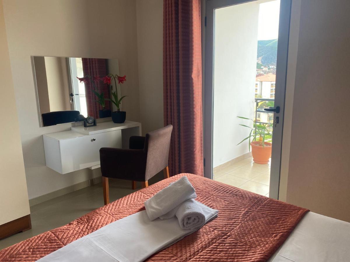 Guest'S Apartament โปกราเดซ ภายนอก รูปภาพ