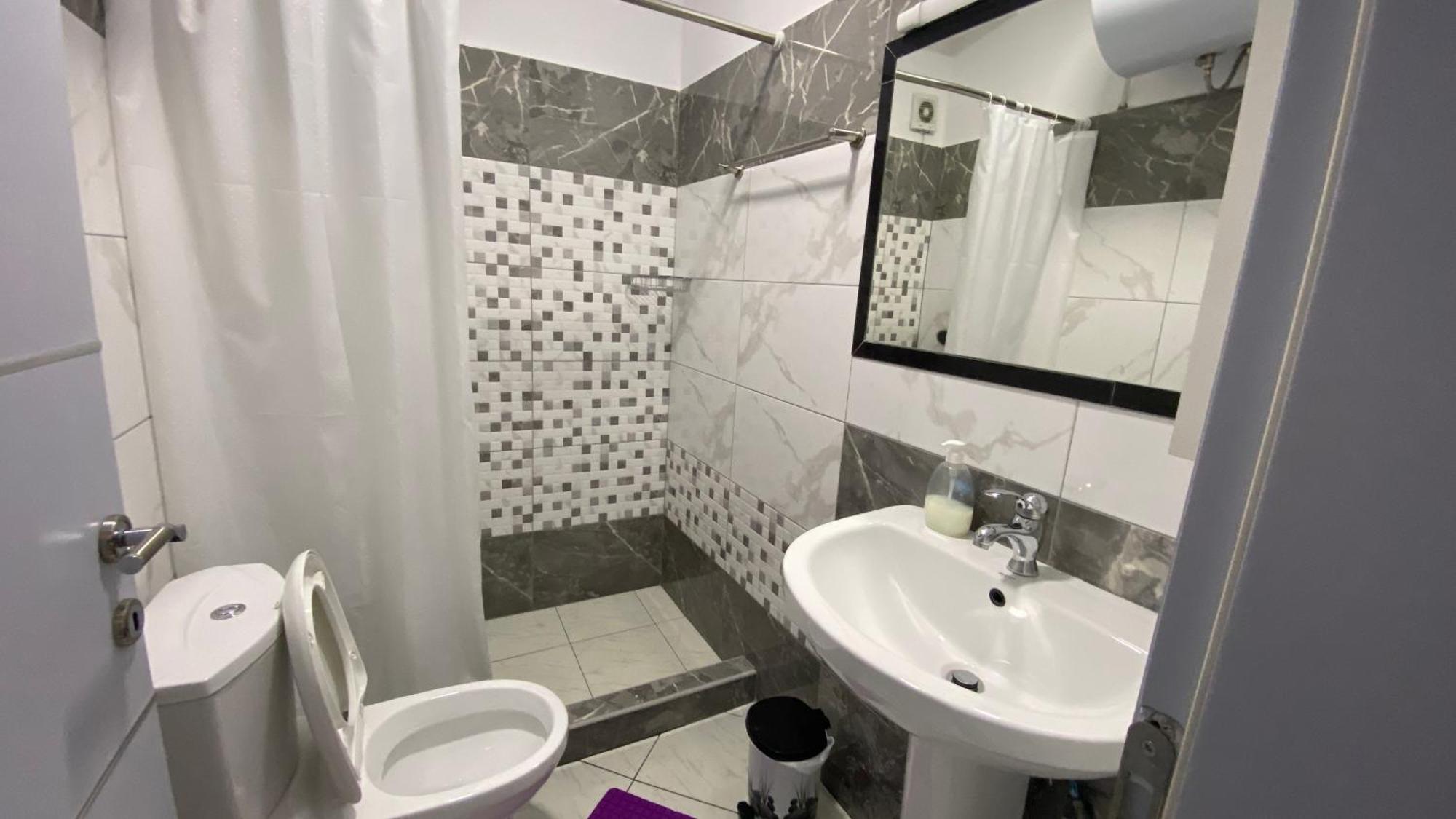 Guest'S Apartament โปกราเดซ ภายนอก รูปภาพ