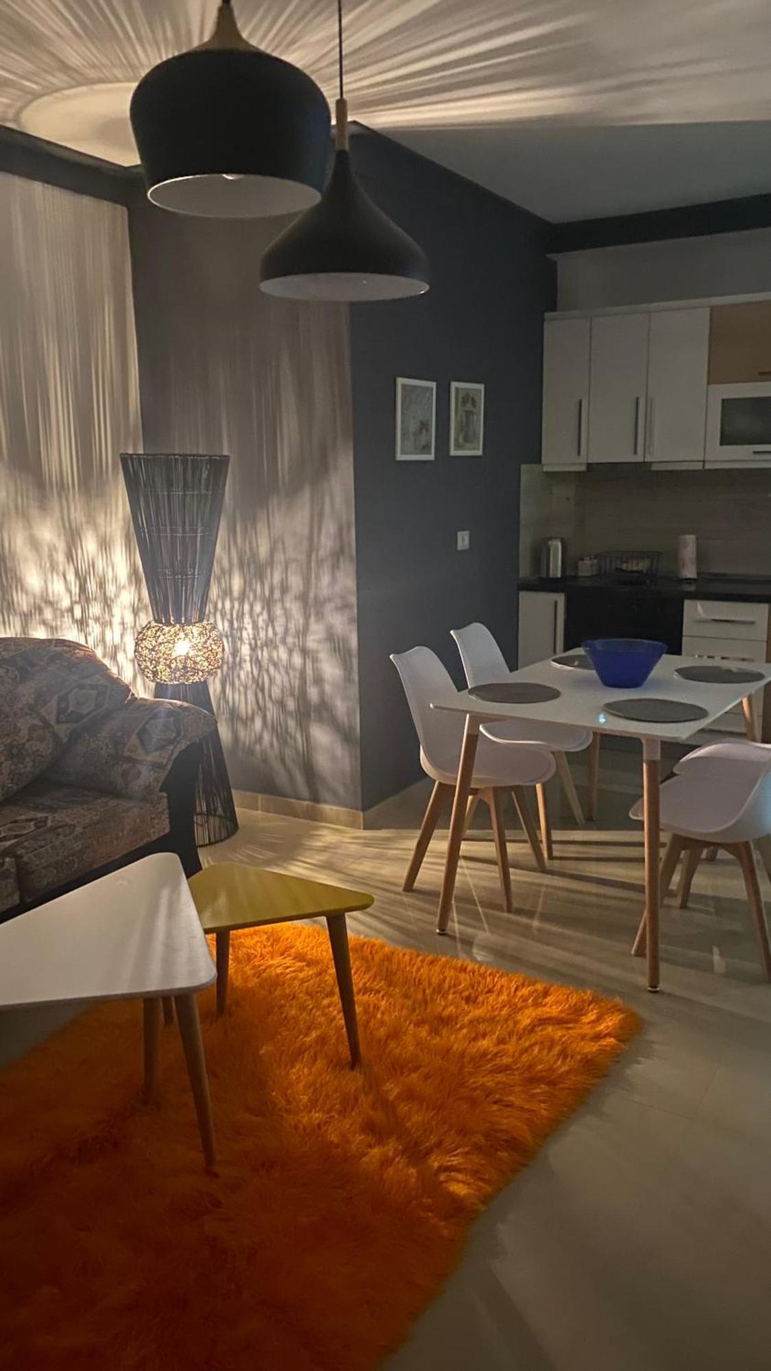 Guest'S Apartament โปกราเดซ ภายนอก รูปภาพ