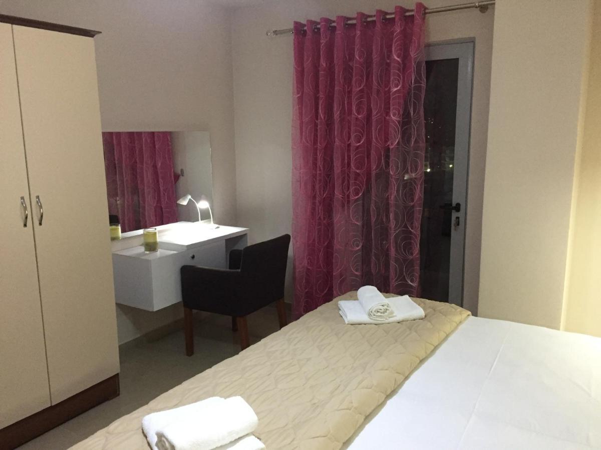 Guest'S Apartament โปกราเดซ ภายนอก รูปภาพ